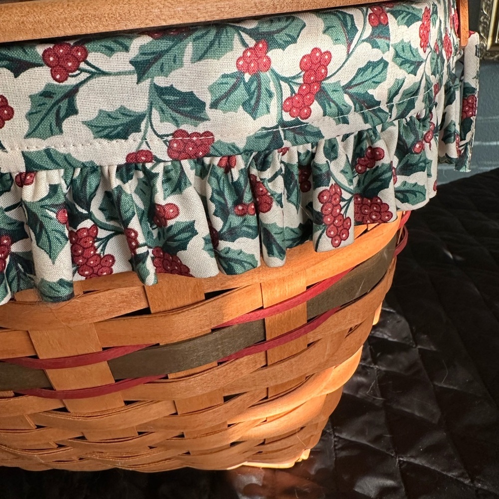 Longaberger 17” XL Sewing Basket🦋🦋🦋 - Picture 4 of 12